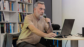 1200 676 279 156
